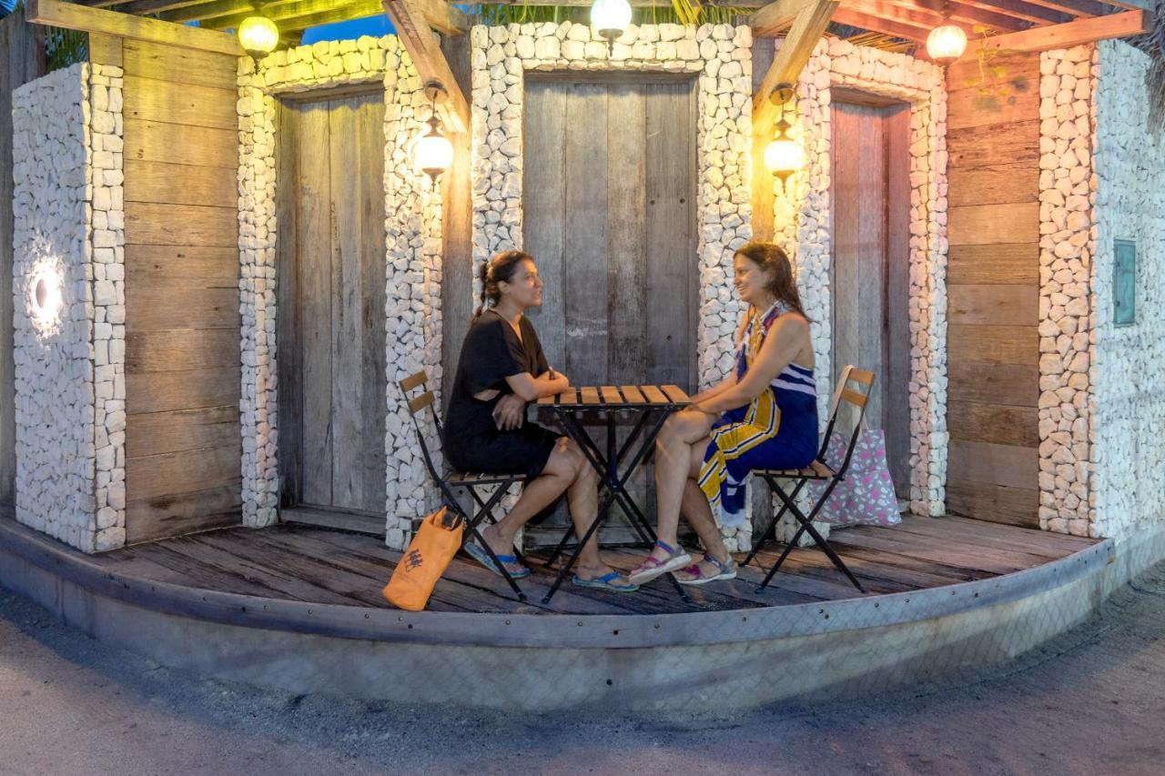 Brickwood Rasdhoo- Beach Front Buitenkant foto