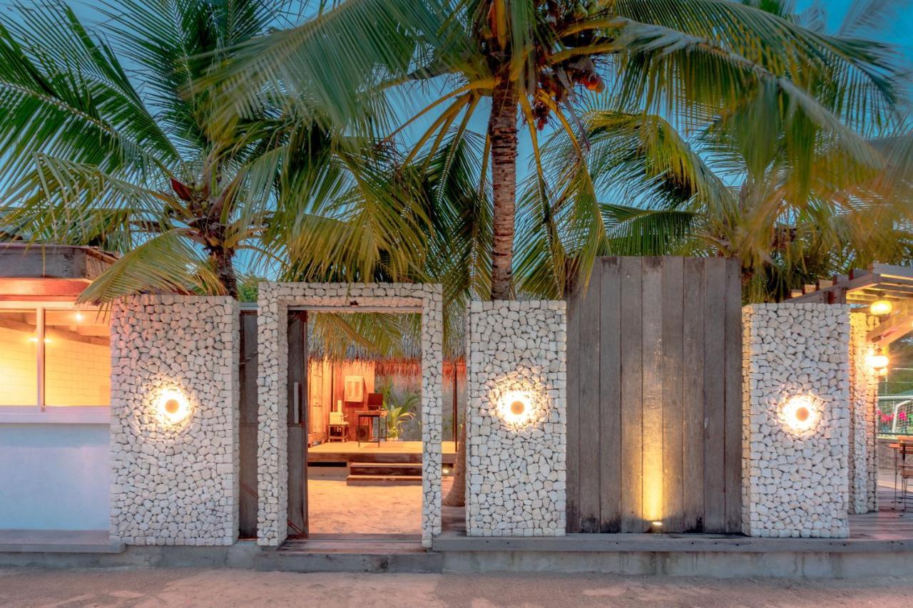 Brickwood Rasdhoo- Beach Front Buitenkant foto