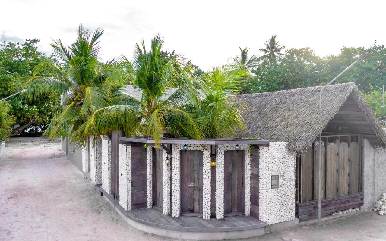 Brickwood Rasdhoo- Beach Front Buitenkant foto