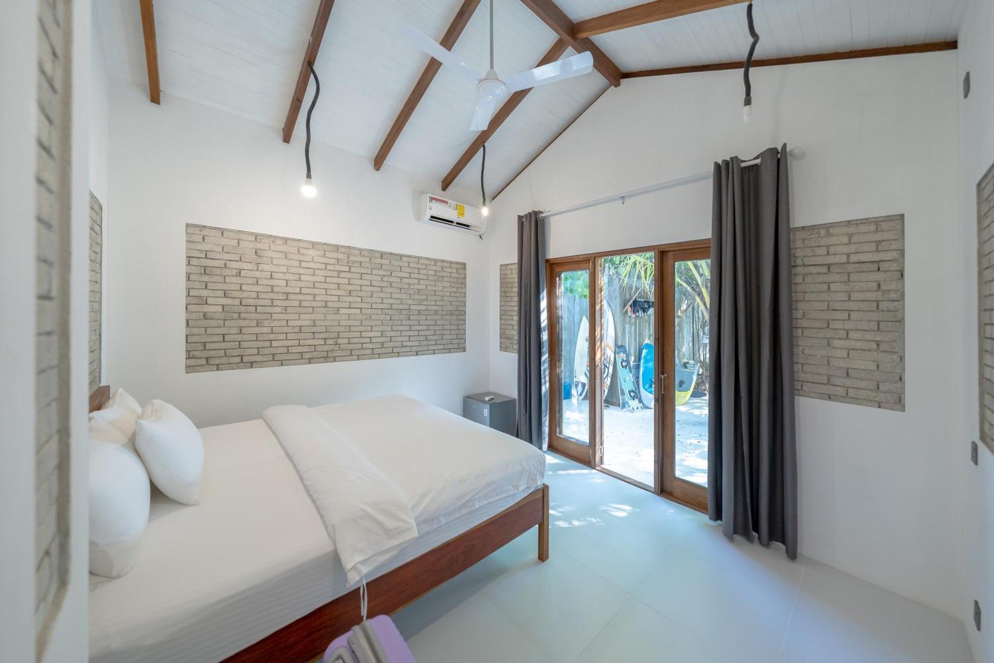 Brickwood Rasdhoo- Beach Front Buitenkant foto